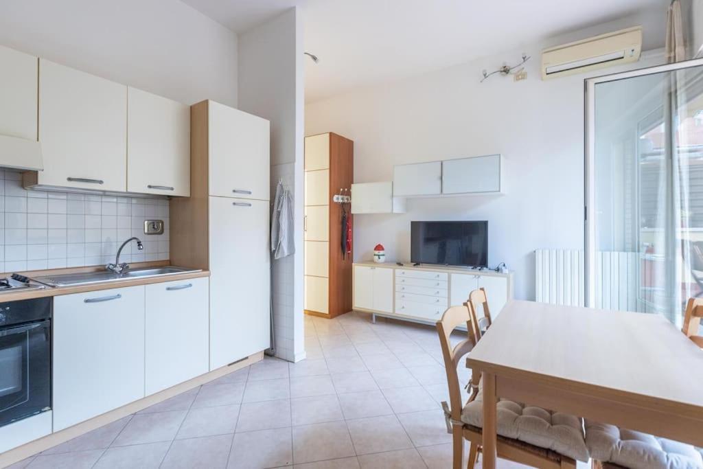 Tiarini 14 Appartement Bologna Buitenkant foto