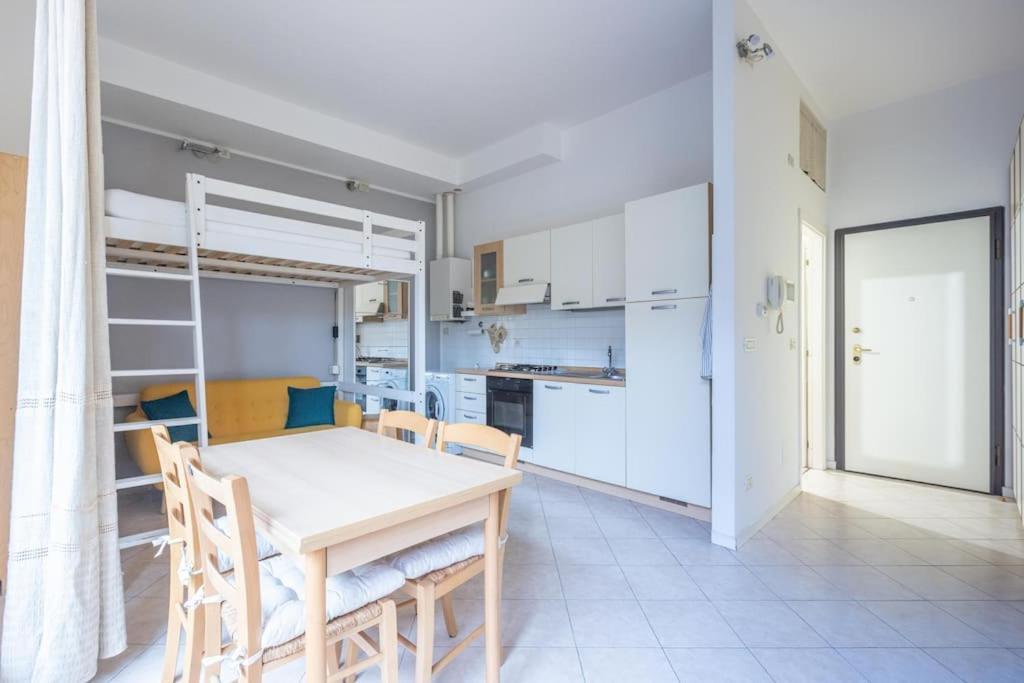 Tiarini 14 Appartement Bologna Buitenkant foto