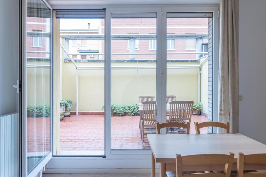 Tiarini 14 Appartement Bologna Buitenkant foto